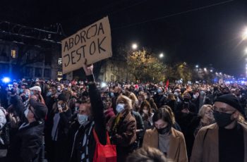 Aborcja jest OK, demonstracja strajk kobiet, 23 października 2020.