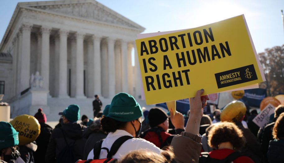 USA, protest na pzeciwko siedziby Sądy Najwyżzego w Waszyngtonie w obronie prawa do bezpiecznej aborcji, grudzień 2021.