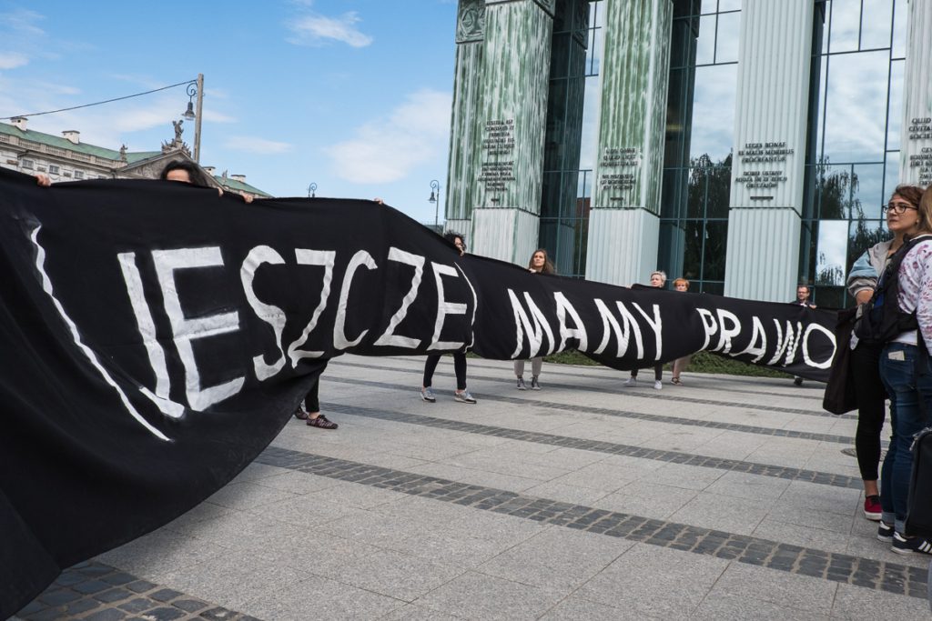 „Wolne Sądy”, protest przed Sądem Najwyższym przeciwko odwołaniu legalnej prezes SN, Warszawa 4 lipca 2018 