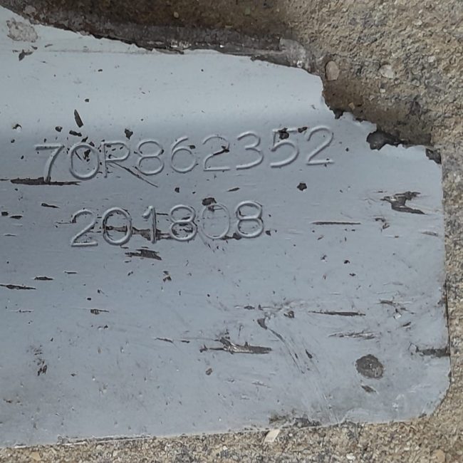 Fragment amunicji JDAM, która uderzyła w dom rodziny Abu Mu’eileq